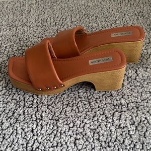 Steve Madden Women's Brown Mules with Wooden Heel (Used/Gently worn)